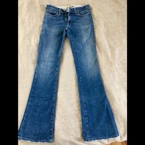 Paige Hollywood Hills jeans- size 28
